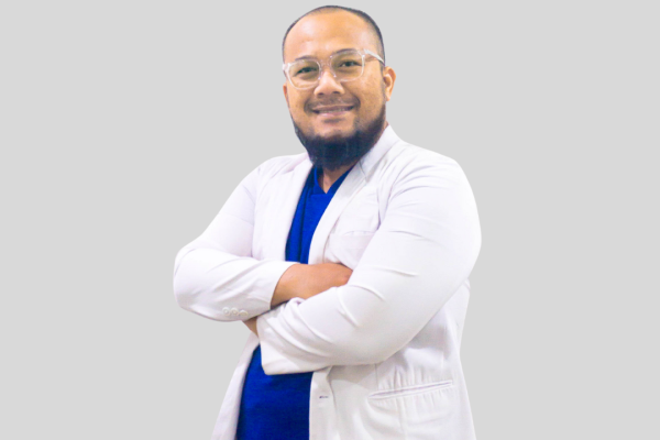 dr. Teuku Arie, Sp.BS